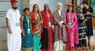 Emine Erdoğan, G20'ye katılan liderlerin eşleriyle ziyaretlerde bulundu