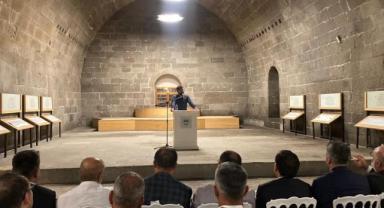 Eyvan Sohbetleri’nde : ‘Kayseri’den Üç Kıtaya Taştaki Sinan Mührü’ konferansı