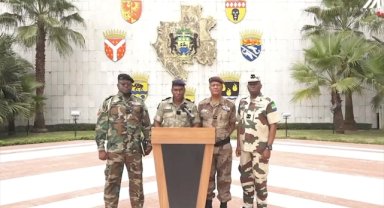 Gabon'da "geçiş hükümetinin başbakanı" Raymond Ndong Sima oldu