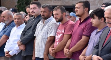 GÜNCELLEME 2 - Aksaray'daki selde hayatını kaybeden Asel bebeğin cenazesi toprağa verildi