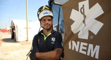 Hatay'da 10 yaşındaki Baran'ı enkazdan kurtaran ekipten Portekizli Racha o anları unutamıyor