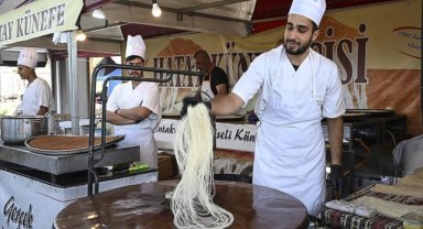 Hataylı esnaf, deprem yaralarını başkentte sarıyor