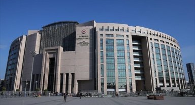 İBB'nin "Ortadan Başlamak" sergisiyle ilgili soruşturma başlatıldı