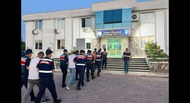 İçişleri Bakanı Yerlikaya, 8 ilde düzenlenen operasyonlarda 42 zehir tacirinin yakalandığını bildirdi