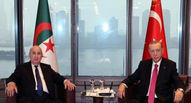 İletişim Başkanlığından, Cumhurbaşkanı Erdoğan'ın Cezayir Cumhurbaşkanı Tebbun'la görüşmesine ilişkin açıklama