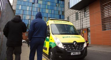 İngiltere'de hastalık izni alan çalışanların sayısı, "son 13 yılın en yüksek seviyesine" çıktı