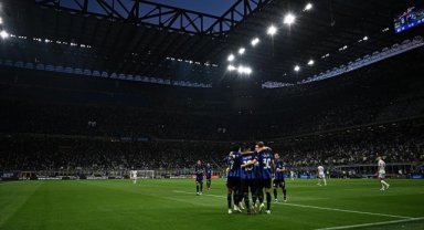Inter, sahasında Fiorentina'yı farklı yendi