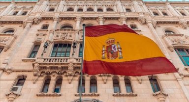 İspanya'da hükümet kurulması için Katalanlardan bağımsızlık referandumu şartı