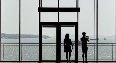 İstanbul Modern, izleyiciyi çağdaş sanatla diyalog kurmaya davet ediyor