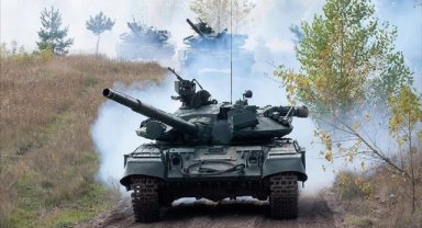 İsviçre, Almanya'ya Leopard 2 tanklarının satışını "Ukrayna'ya gönderilmemesi şartıyla" onayladı