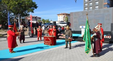 Kahramankazan'da Satıkadın Mahalle Kültür Evi ve park açıldı