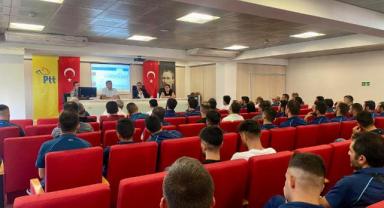 Kayseri PTT Baş Müdürü Yaşar Serhat Çalışkan, Personelle Hizmet İçi Eğitimde Buluştu