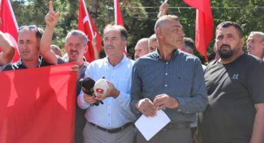 Kayseri Şeker Çiftçileri; “Ucuz siyasetinizi Kayseri Şeker'in üzerinden çekin”