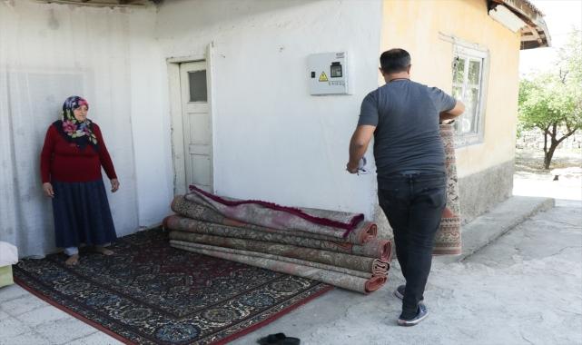Kayseri'de engelli ve ihtiyaç sahibi mahallelinin halıları ücretsiz yıkanıyor