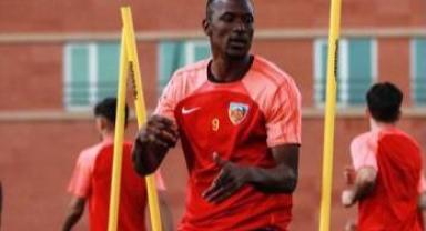 Kayserisporlu futbolcular alt yapı koordinatörü eşliğinde çalıştı