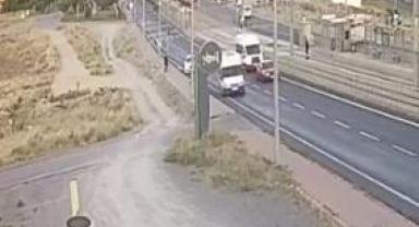 Kaza anı kameralara yansıdı