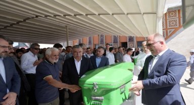 Kırıkkale'de trafik kazasında ölen belediye meclis üyesi Sivas'ta son yolculuğuna uğurlandı 