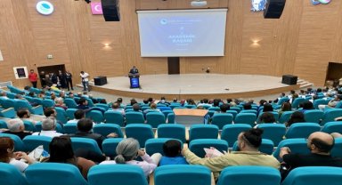 Kırşehir Ahi Evran Üniversitesinde akademik başarı ödülleri verildi