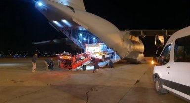 Libya'ya arama kurtarma ekiplerini götürecek ilk uçak Ankara'dan hareket etti