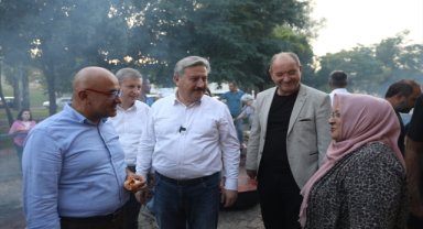 Melikgazi Belediyesinin salça günleri Mimarsinan'da sürüyor