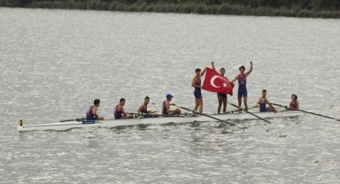 Milli kürekçiler, Balkan Şampiyonası'nda 16 madalya kazandı