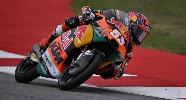 Milli motosikletçi Deniz Öncü yeni sezonda Moto2'de yarışacak