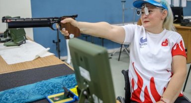 Milli para atıcı Aysel Özgan, WSPS Dünya Şampiyonası'nda altın madalya kazandı