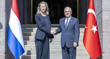 Milli Savunma Bakanı Güler, Hollandalı mevkidaşı Ollongren ile görüştü