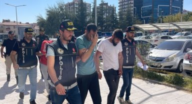 Niğde'de uyuşturucu operasyonunda 4 zanlı yakalandı