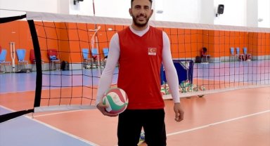 Oturarak voleybolda hedef altın madalya