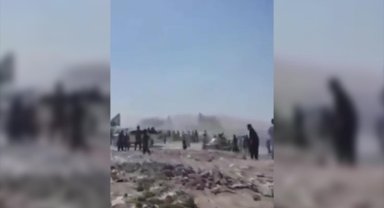 Pakistan'da cami yakınındaki terör saldırısında 34 kişi öldü