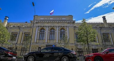 Rusya Merkez Bankası yurt dışına para transferine yönelik kısıtlamaları uzattı