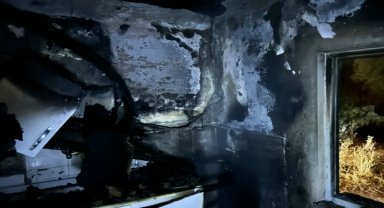 Şarkışla'da bir evde çıkan yangın hasara neden oldu