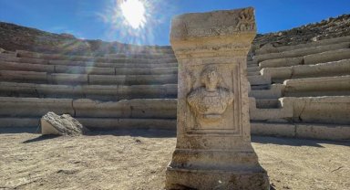 Savatra Antik Kenti'nde bulunan sunak, 1800 yıl öncesinin sosyo-kültürel yapısına ışık tutuyor