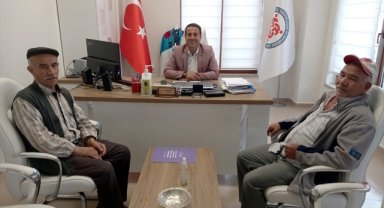 Şehit babalarından Beypazarı Sosyal Yardımlaşma ve Dayanışma Vakfı Müdürü Biçen'e ziyaret 