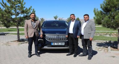 Sivas Ticaret Borsası yerli otomobil Togg'u teslim aldı