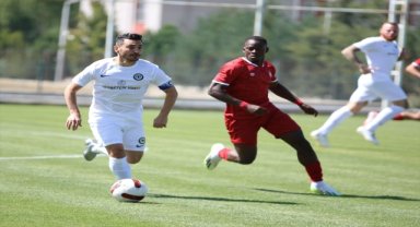 Sivasspor, hazırlık maçında Çorum FK'yı 2-1 yendi 