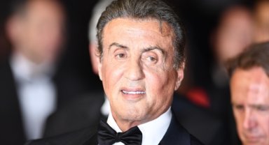 Sylvester Stallone'den Papa'ya: "Boksa var mısınız?"