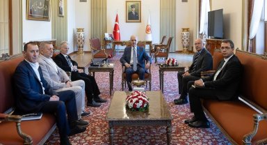 TBMM Başkanı Kurtulmuş, Kırım Tatarlarının milli lideri Kırımoğlu ve beraberindeki heyeti kabul etti