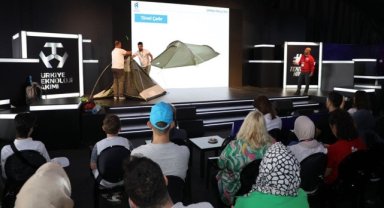TEKNOFEST'te tabiat severlere doğada yaşam sanatı eğitimi verildi
