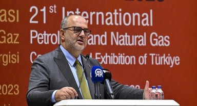 TPAO Genel Müdürü Bilgin, Sakarya Gaz Sahası'nda günlük yaklaşık 4 milyon metreküp gaz üretildiğini bildirdi