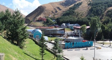 Turistlere kayak garantisi veren Palandöken yeni sezona hazırlanıyor