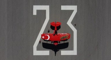 Türk kadın akrobasi pilotu 2024'te yurt dışı uçuş gösterilerini artırmayı hedefliyor