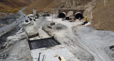 Van-Hakkari kara yolunda ulaşım Güzeldere Tüneli ile daha güvenli olacak