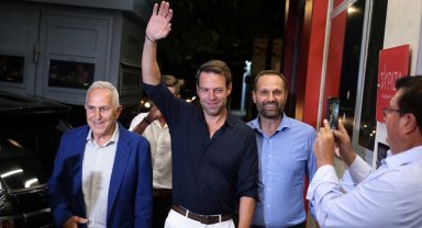 Yunanistan ana muhalefetindeki lider değişimi SYRIZA'da "ölüm kalım" tartışması başlattı