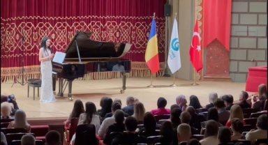 Yunus Emre Enstitüsü, Bükreş'te "Sultan'dan Kraliçeye Piyano Albümü Konseri" düzenledi