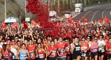 100. Yıl Cumhuriyet Kadınları Koşusu, Yavuz Sultan Selim Köprüsü'nde yapıldı
