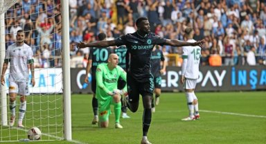 Adana Demirspor ikinci yarıda kazandı