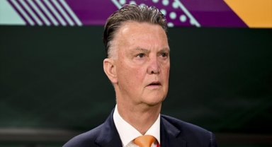 Ajax, eski teknik direktörü Louis van Gaal'i danışman olarak göreve getirdi