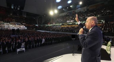 AK Parti MKYK'de 49 yeni isim yer aldı